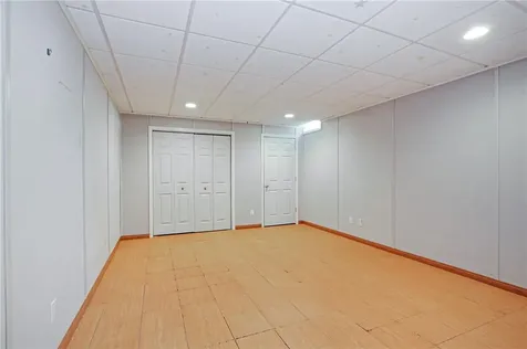 33 Inverness Court White Plains NY 10605