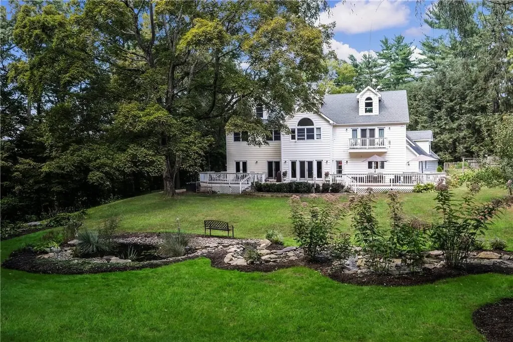 41 Barnes Lane Purchase NY 10577