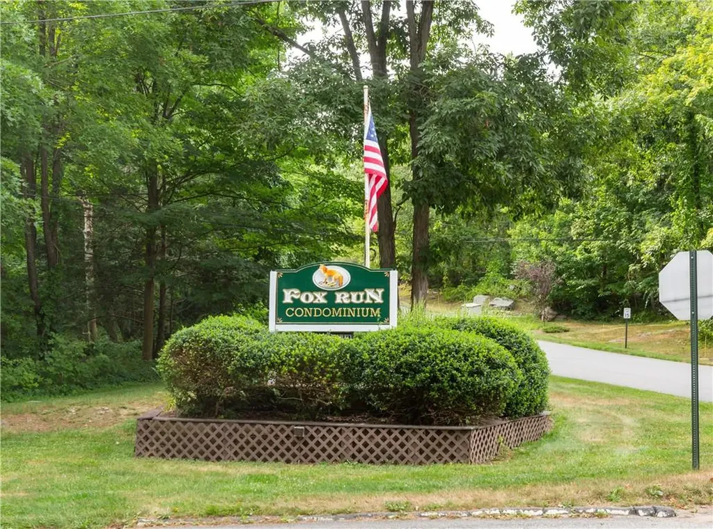 428 Fox Run Lane Carmel NY 10512