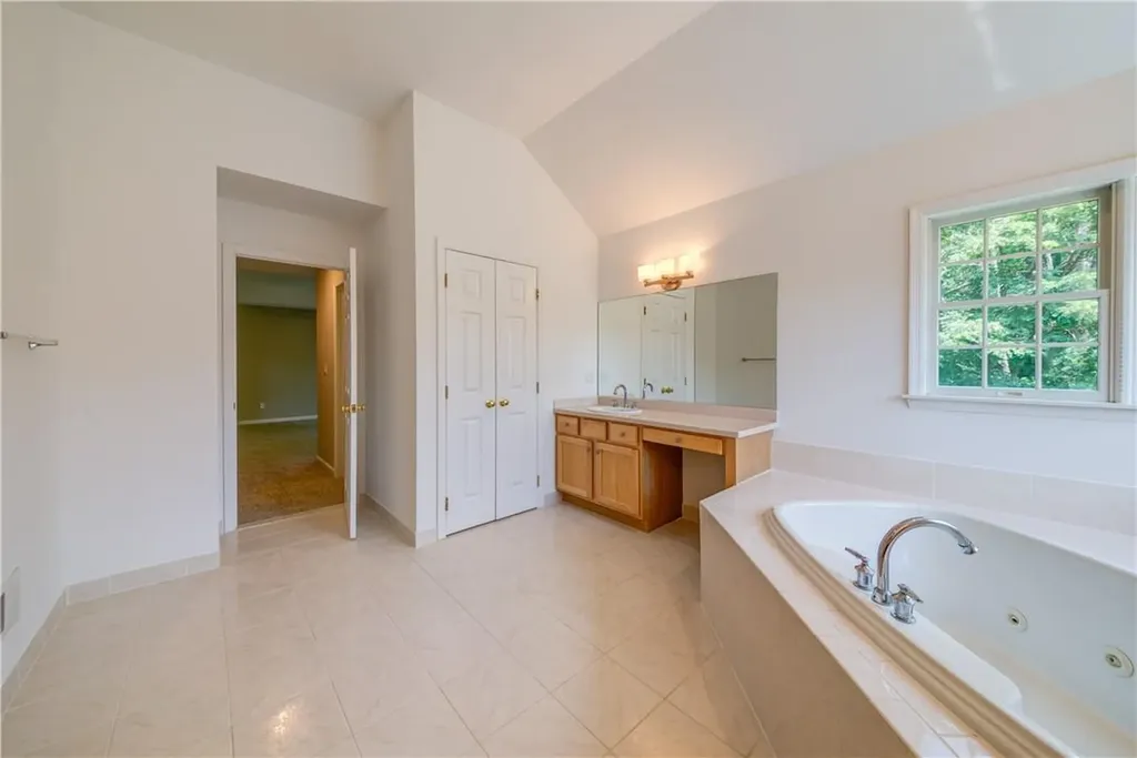 98 Travis Road Baldwin Place NY 10505