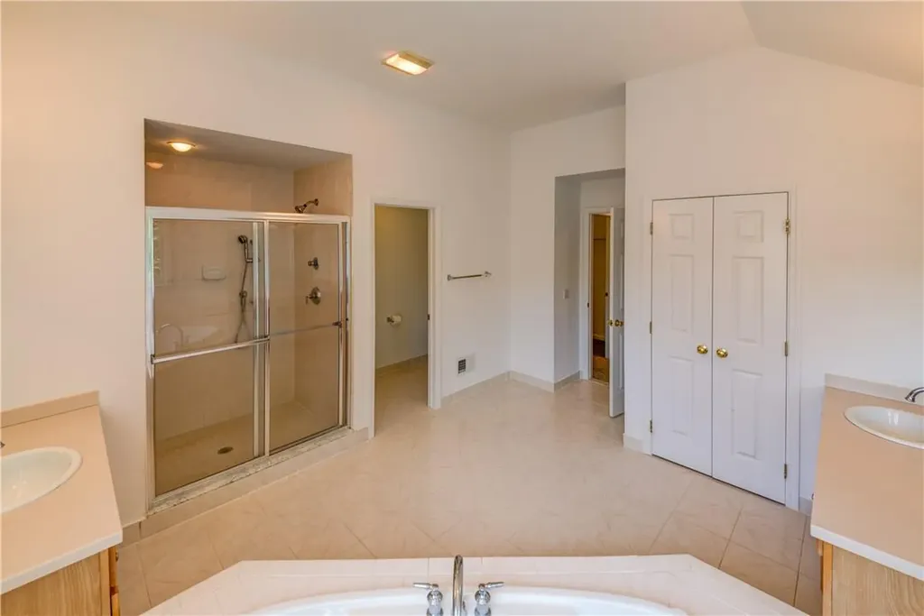 98 Travis Road Baldwin Place NY 10505
