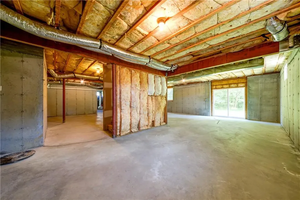 98 Travis Road Baldwin Place NY 10505