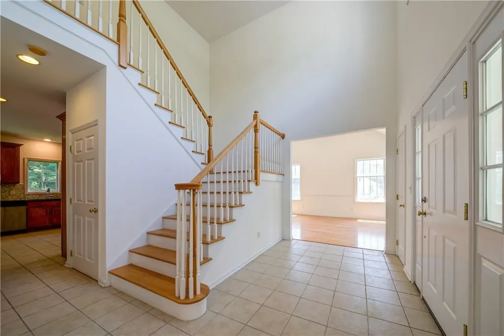 98 Travis Road Baldwin Place NY 10505