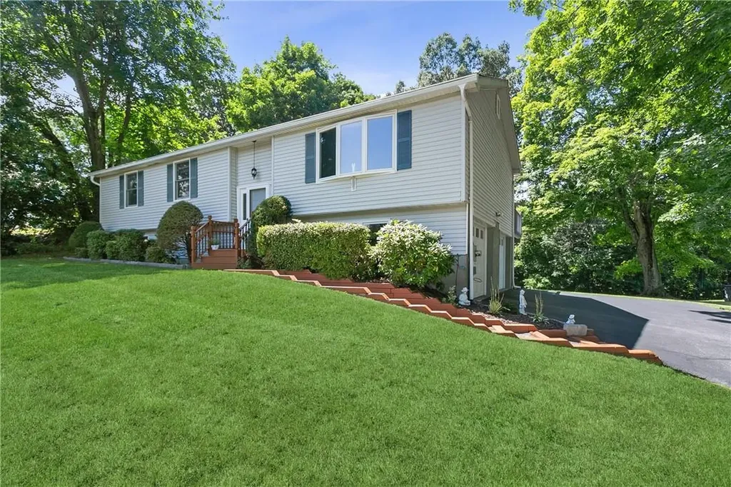 133 Peaceable Hill Road Brewster NY 10509