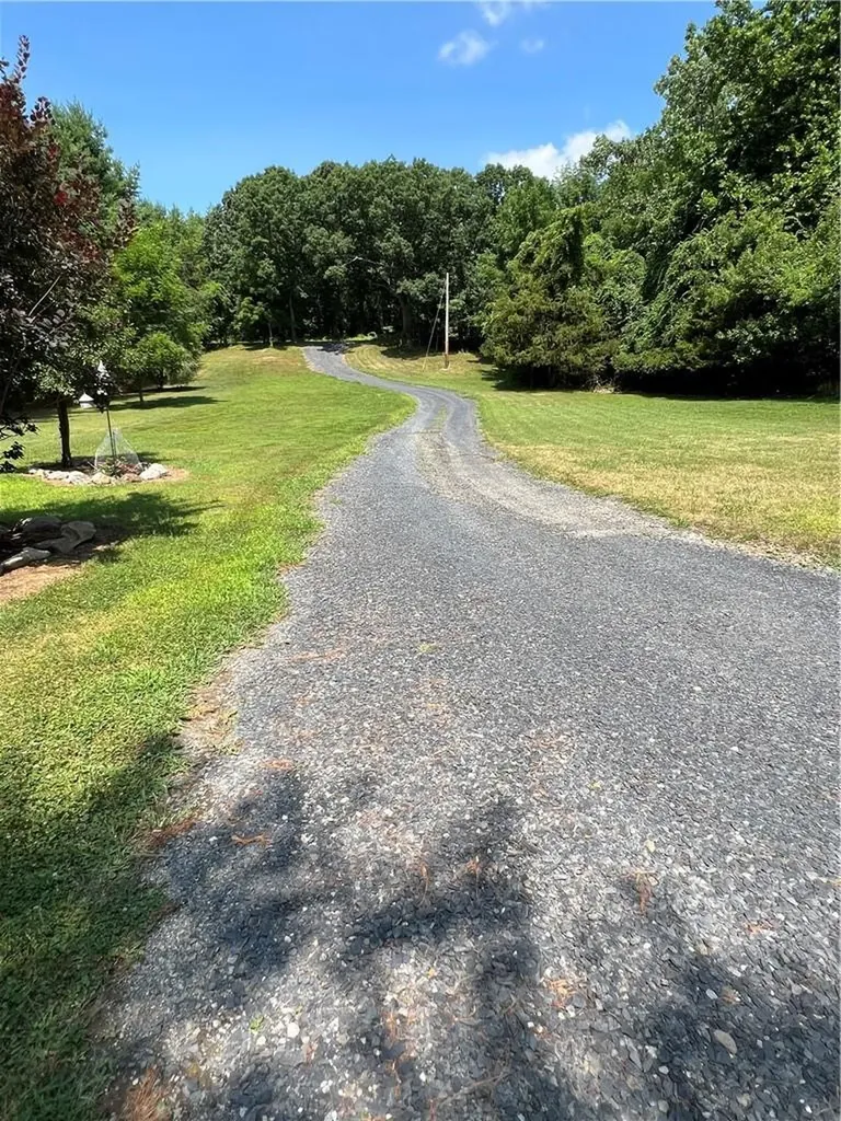 10 Old Cross Road Warwick NY 10990