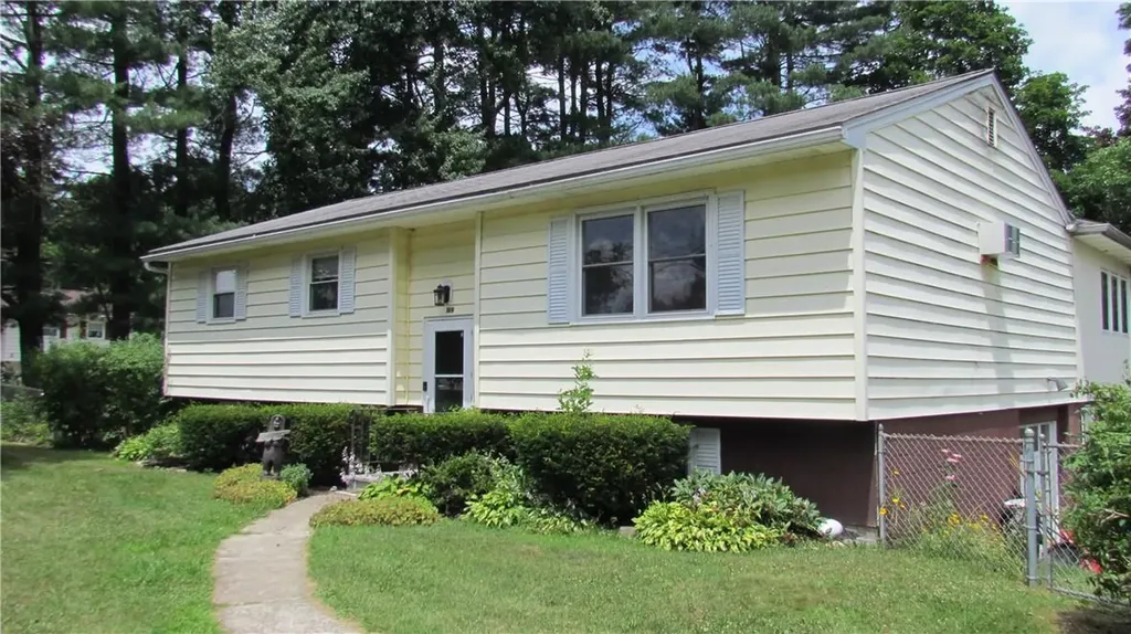 169 S Cross Road Staatsburg NY 12580