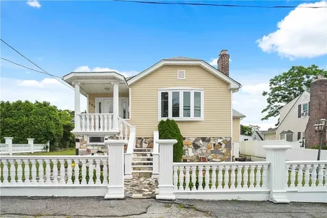 203 Chase Avenue Yonkers NY 10703