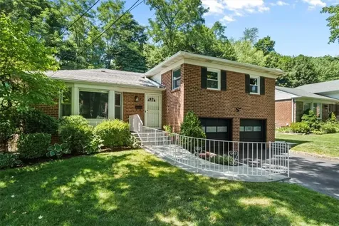 7 Eisenhower Drive Yonkers NY 10710