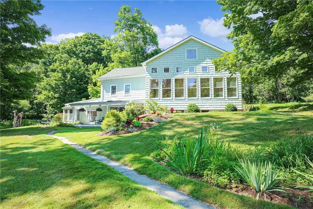 30 Hitchcock Hill Road Mahopac NY 10541