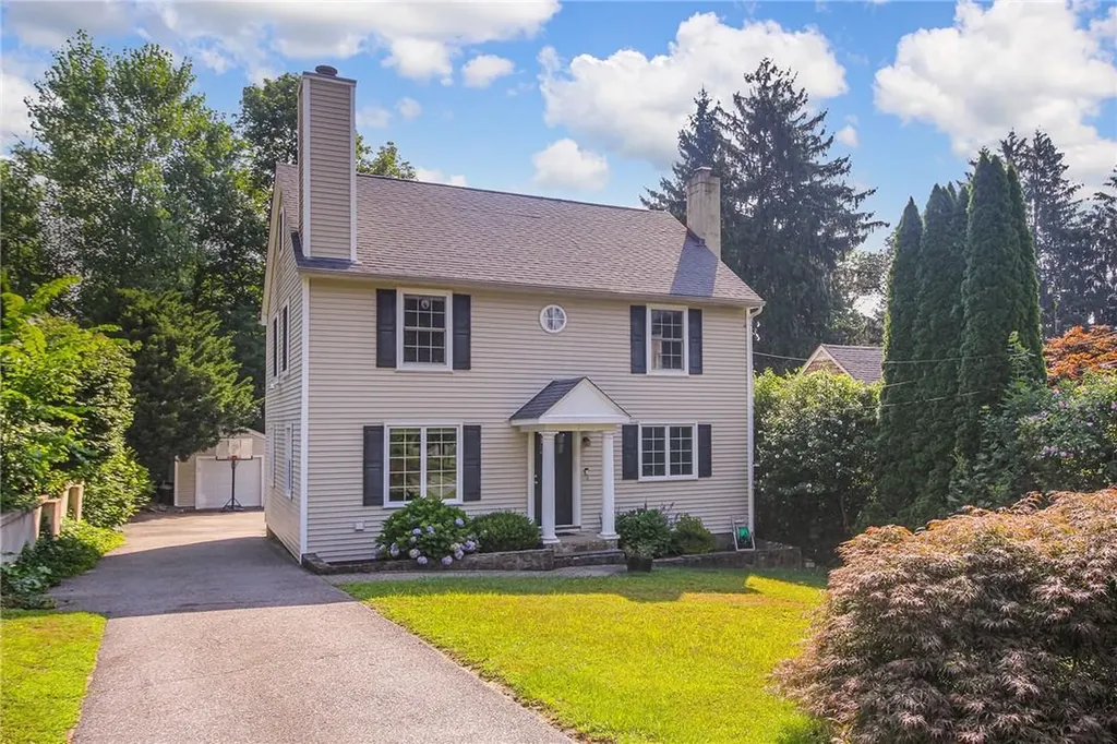 74 Crescent Terrace Bedford Hills NY 10507