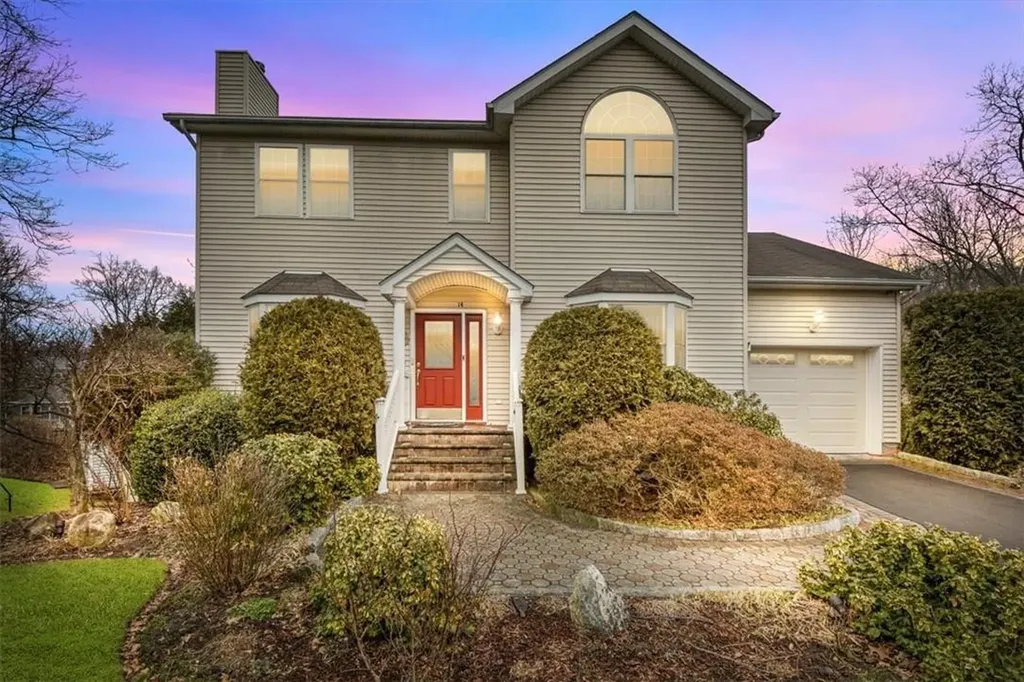 14 Louis Court Peekskill NY 10566