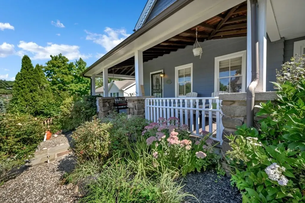 23 W Broadway Nyack NY 10960