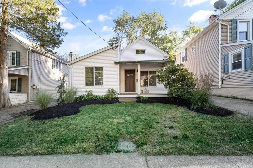 12 Glenwood Avenue Poughkeepsie NY 12603