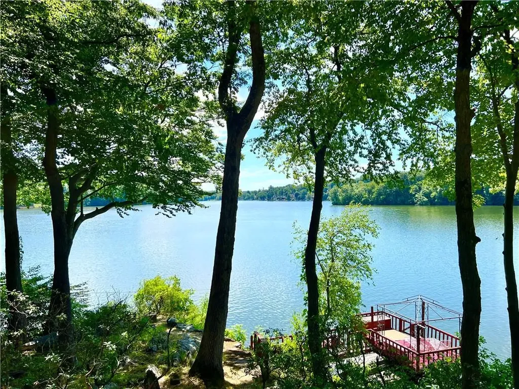 37 Jackson Road Mahopac NY 10541