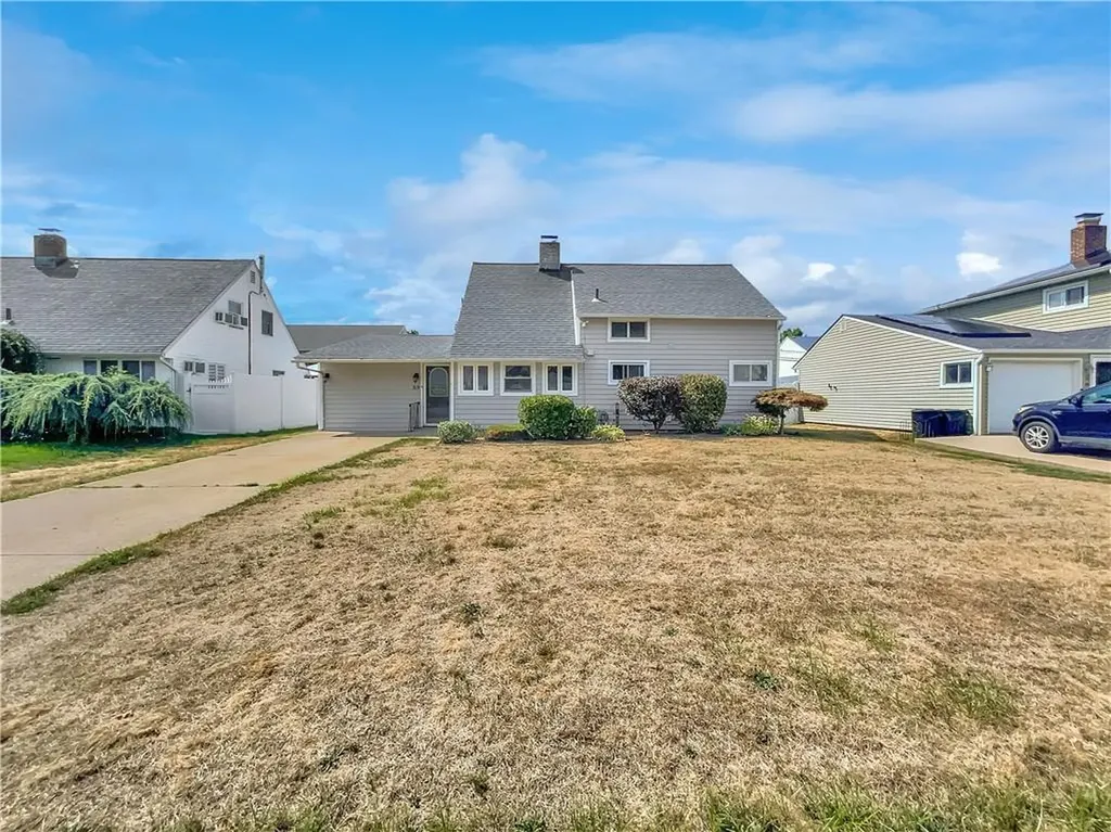 89 Prentice Road Levittown NY 11756