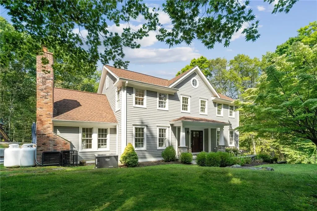 6 Turner Drive S Chappaqua NY 10514