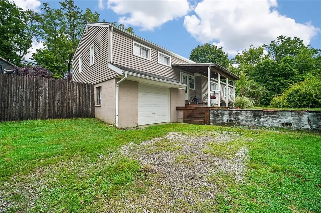 297 Baxtertown Road Fishkill NY 12524