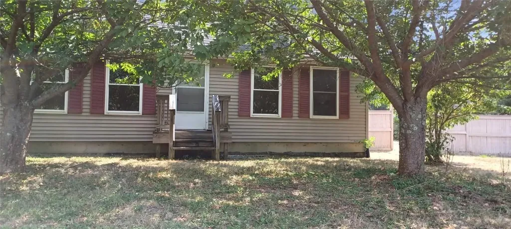 14 Whalesback Road Red Hook NY 12571