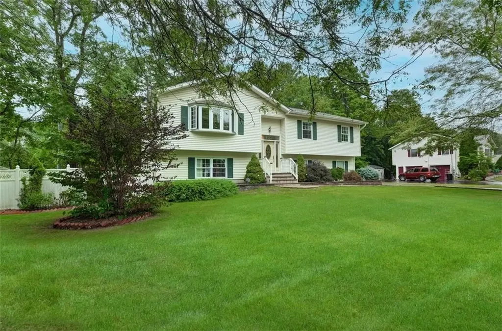 1 Harmony Road Spring Valley NY 10977