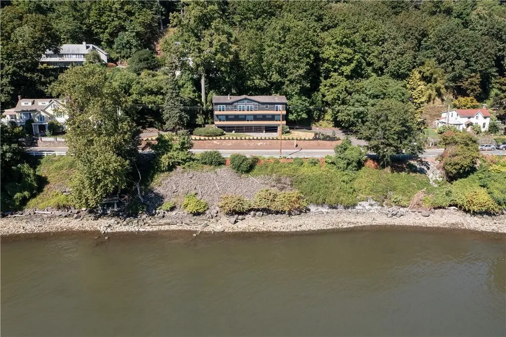 123 River Road Nyack NY 10960