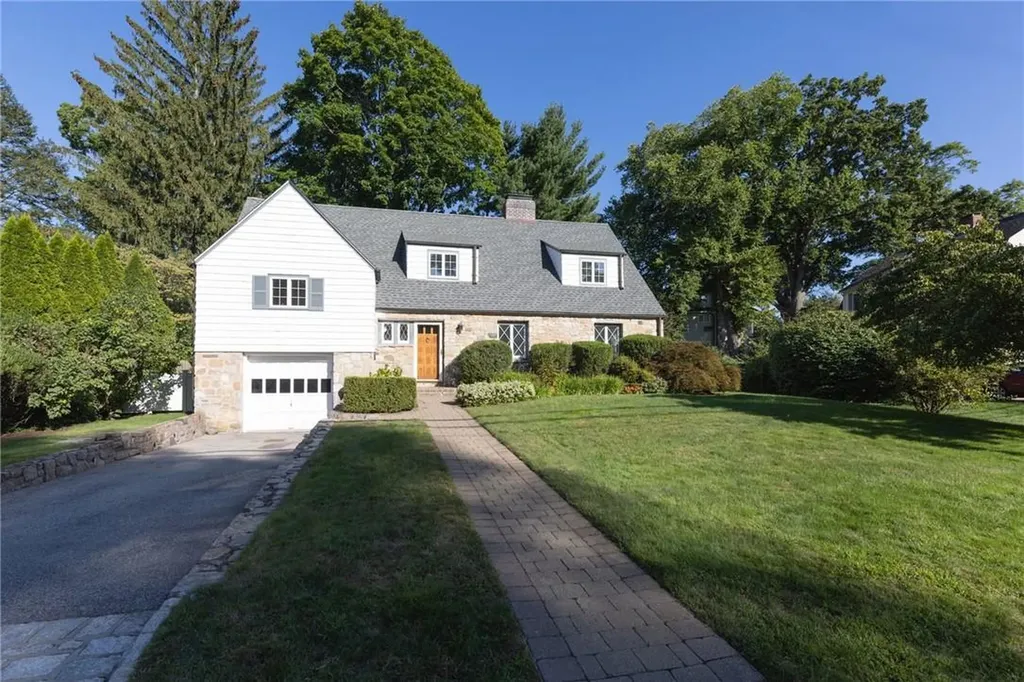100 Brewster Road Scarsdale NY 10583