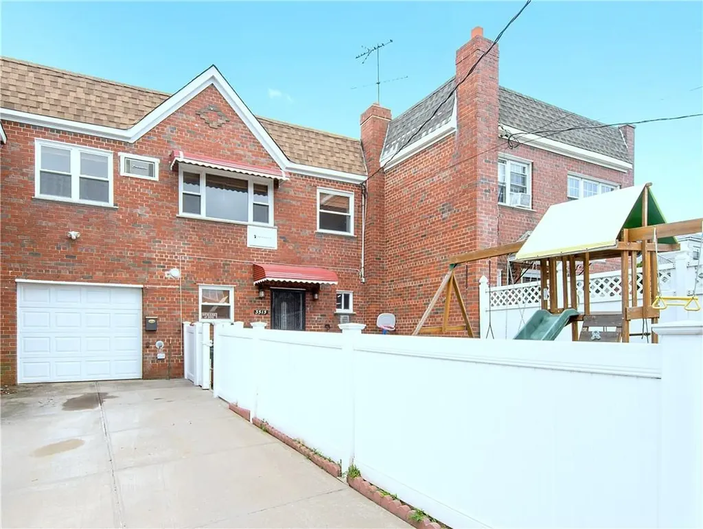 3515 Mc Owen Avenue Bronx NY 10475