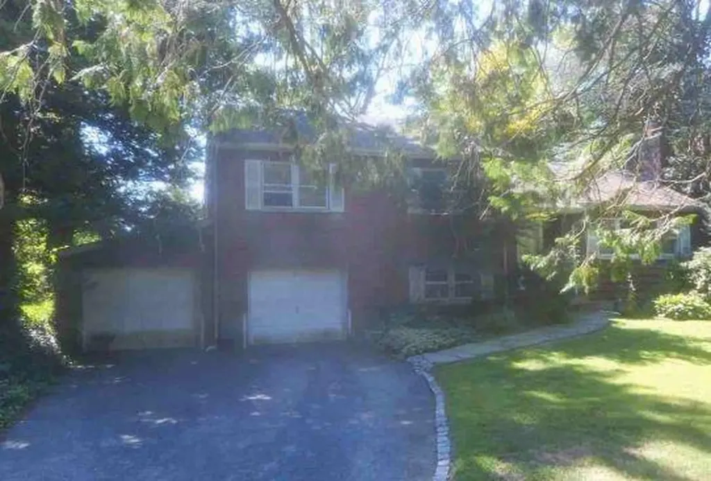 109 Scudders Lane Glen Head NY 11545