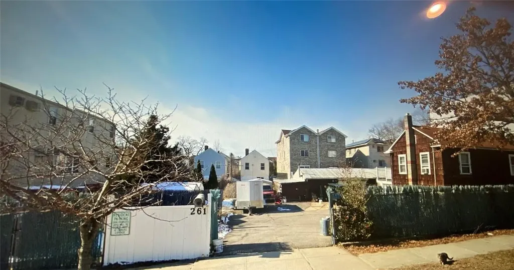 261 Buttrick Avenue Bronx NY 10465