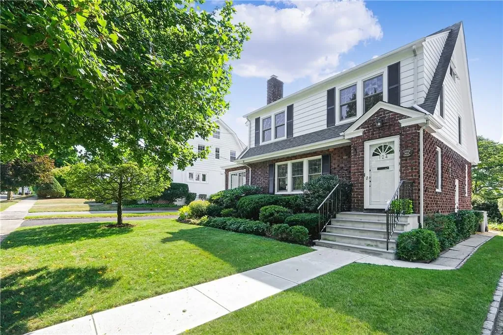 124 Longview Avenue White Plains NY 10605