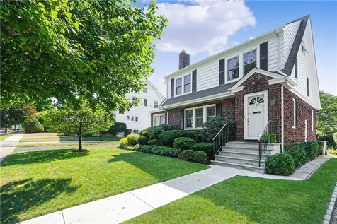 124 Longview Avenue White Plains NY 10605