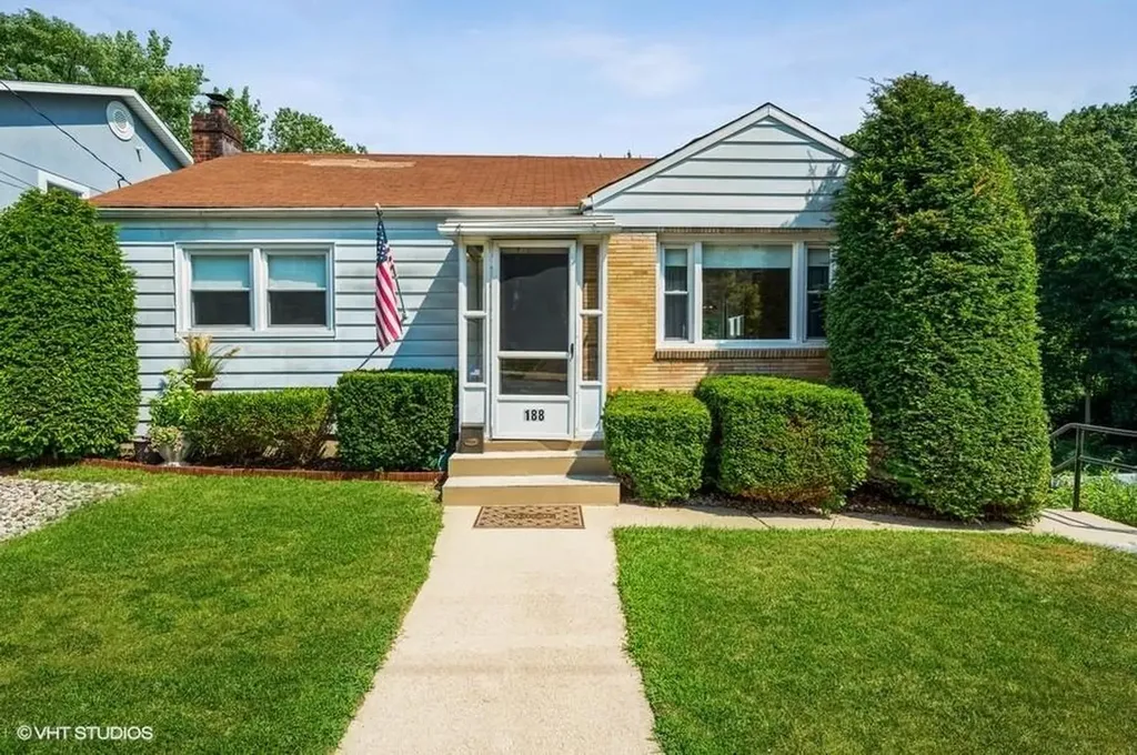 188 Rockne Road Yonkers NY 10701