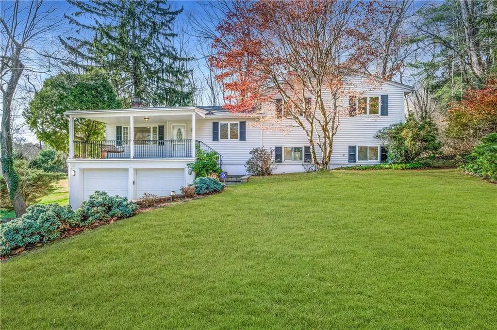 25 Meadow Lane Chappaqua NY 10514