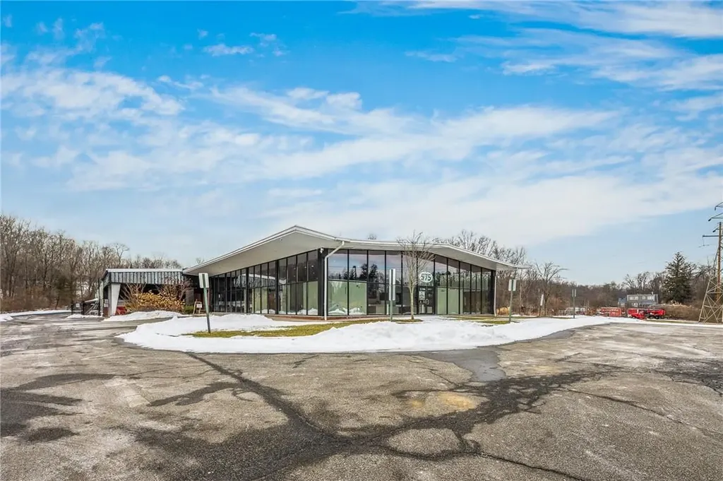 575 Chestnut Ridge Road Spring Valley NY 10977
