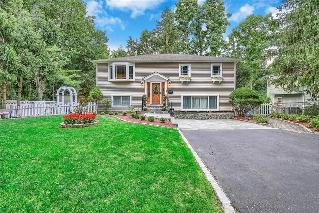 2 Andover Road Hartsdale NY 10530