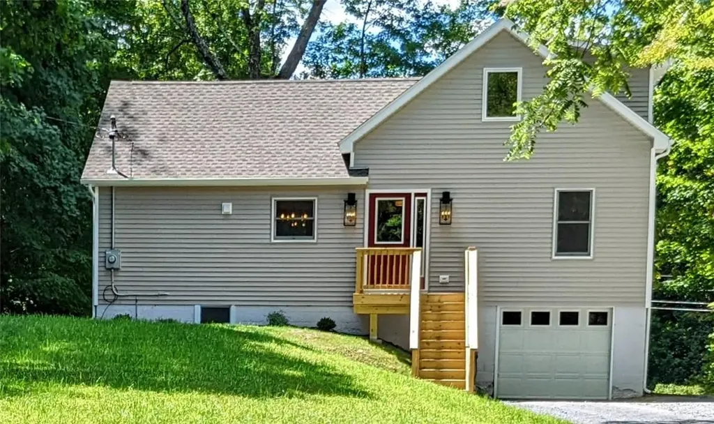 7 Phillips Road Poughkeepsie NY 12603