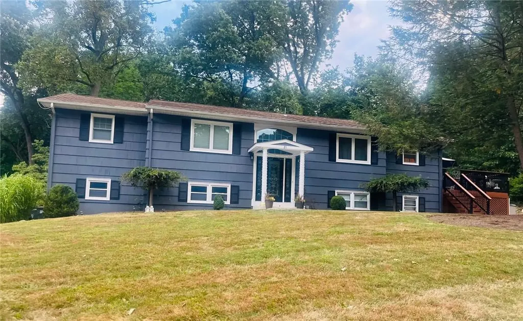 21 Capri Drive Spring Valley NY 10977