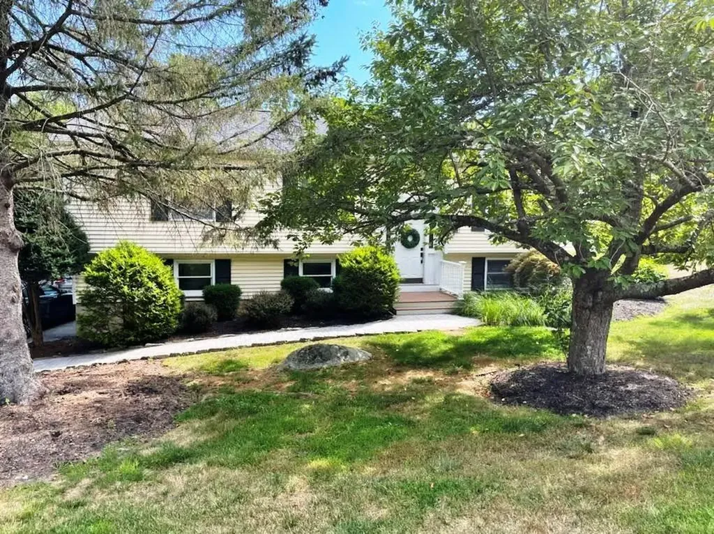 54 Old Road Brewster NY 10509
