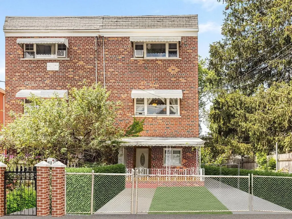 413 Taylor Avenue Bronx NY 10473