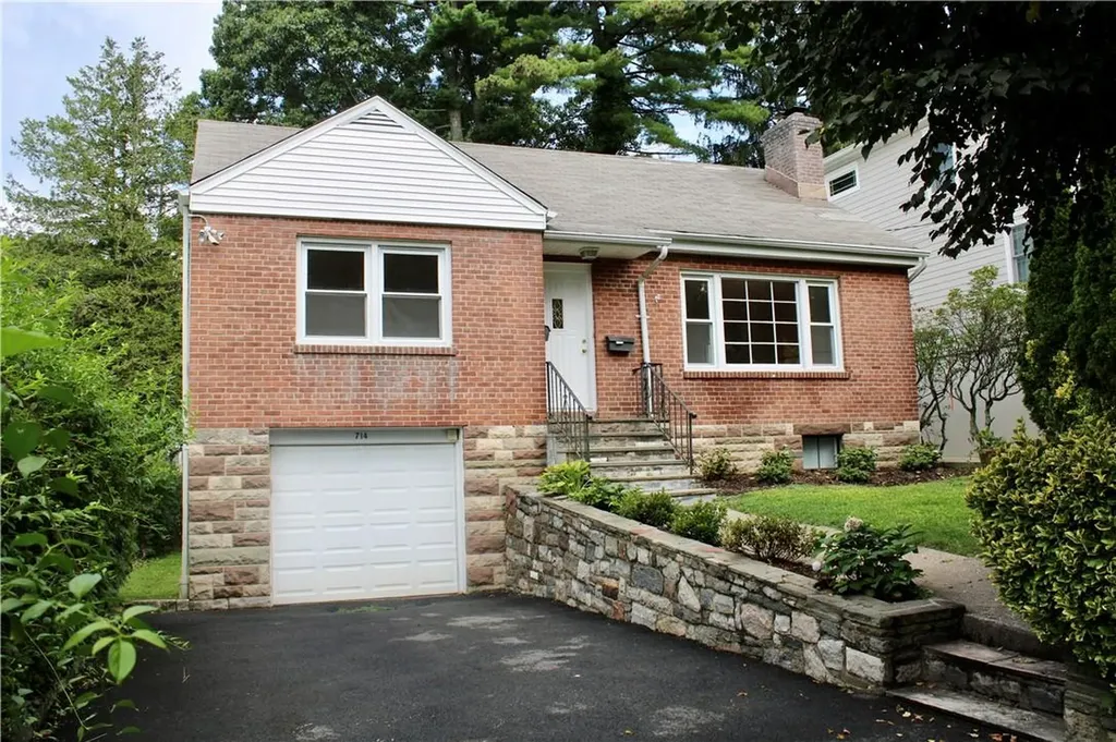 714 Forest Avenue Larchmont NY 10538