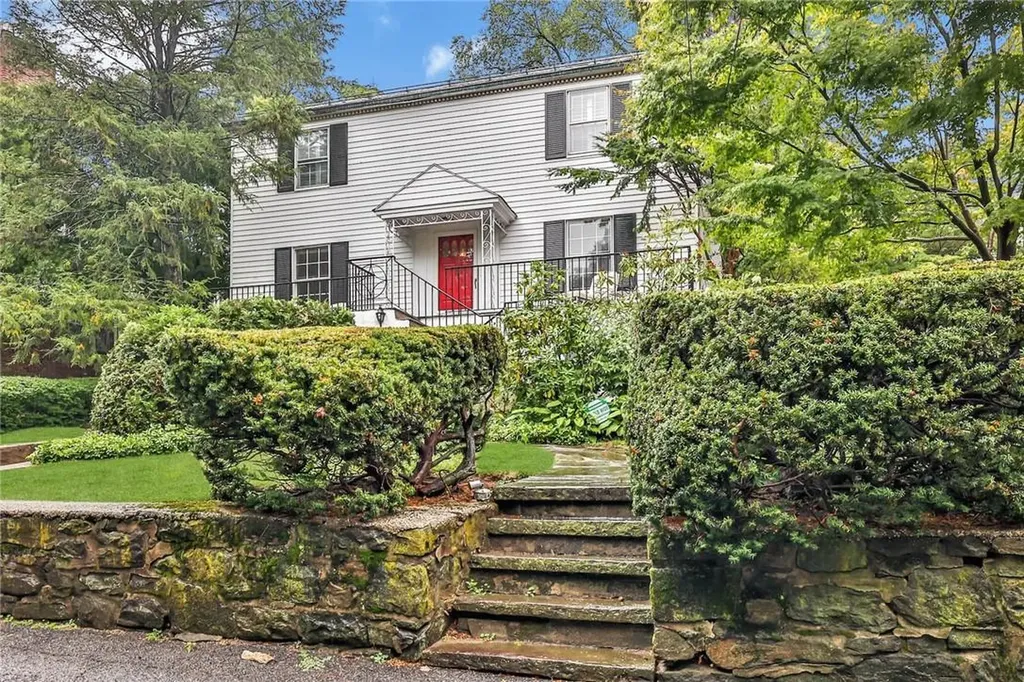 3 Hudson River Road Bronx NY 10471