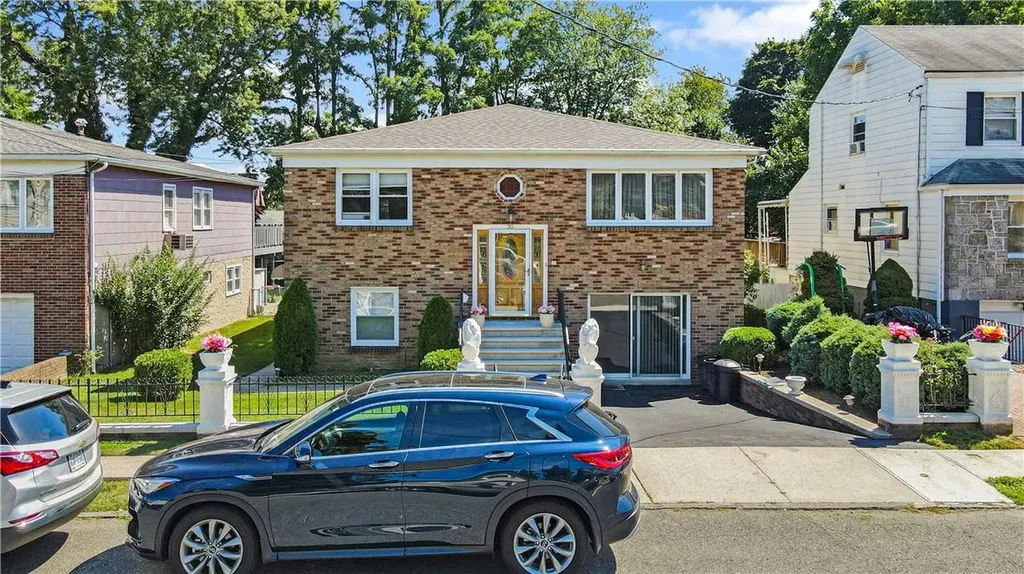 30 Bainton Street Yonkers NY 10704