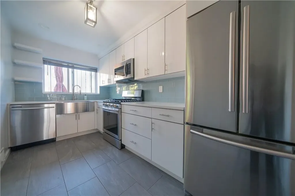 4126 Paulding Avenue Bronx NY 10466