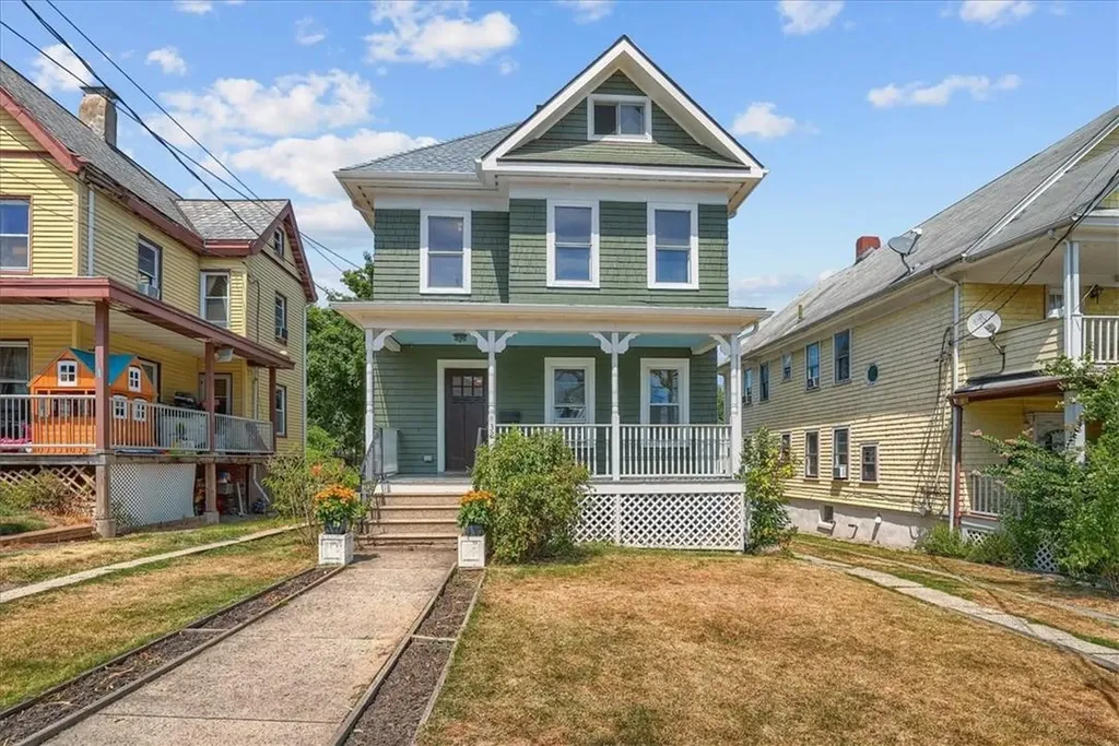932 Phoenix Avenue Peekskill NY 10566