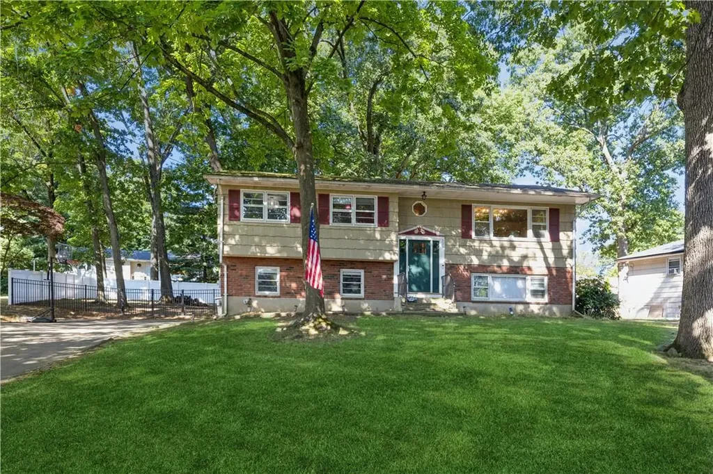 525 Highview Avenue Pearl River NY 10965