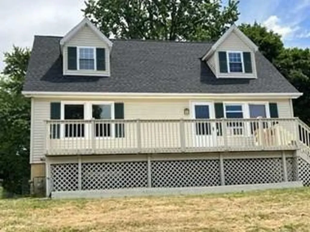 20 Peter Cooper Drive Poughkeepsie NY 12601