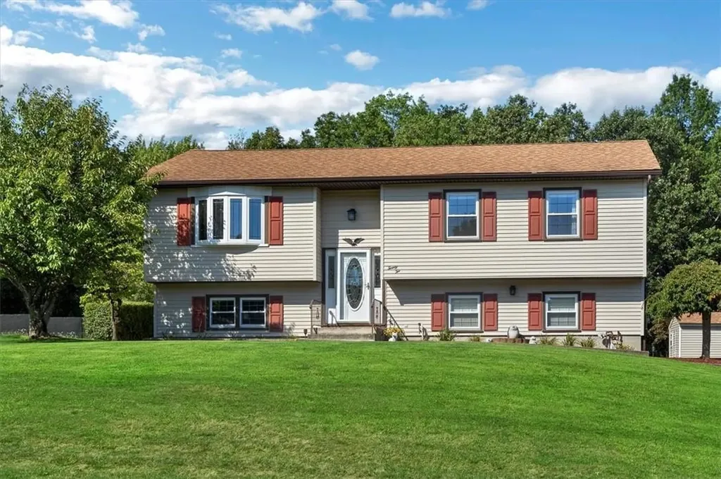 22 Fortune Road E Middletown NY 10941