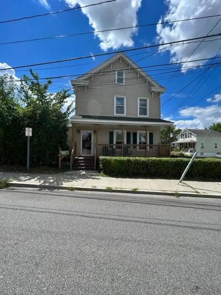 169 Verplanck Avenue Beacon NY 12508