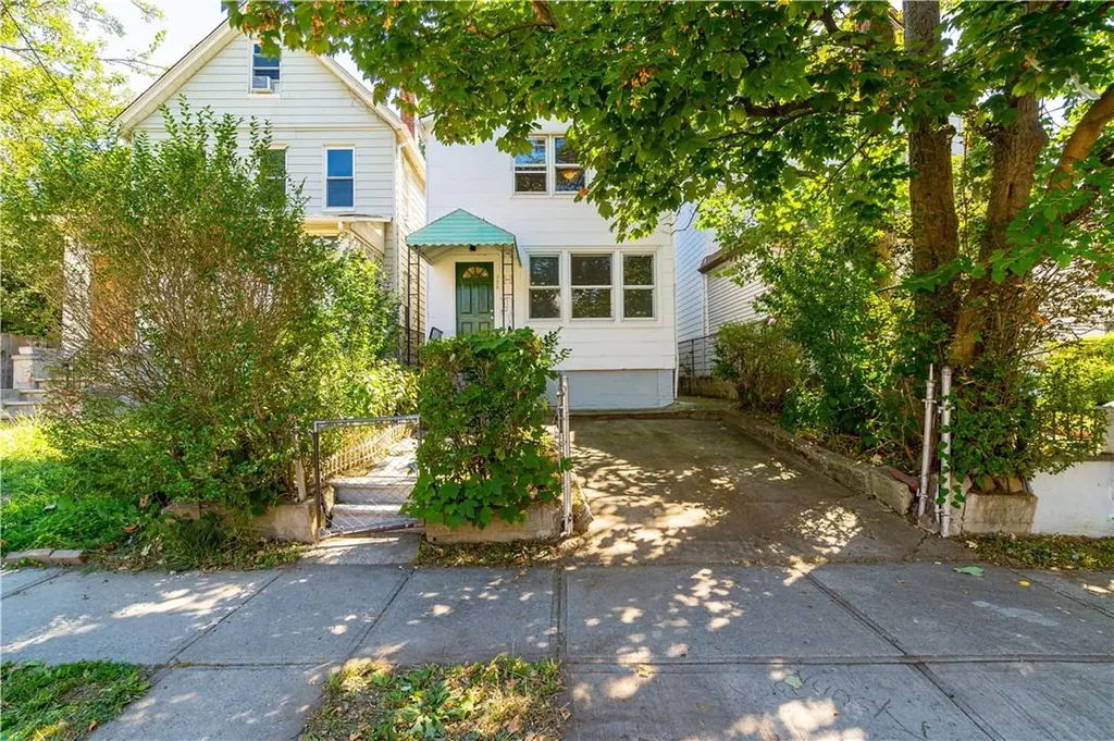 327 S 6th Avenue Mount Vernon NY 10550