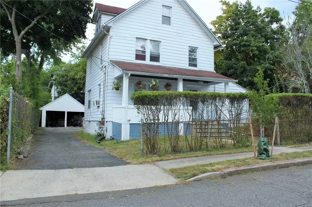 77 Brookside Avenue Nyack NY 10960