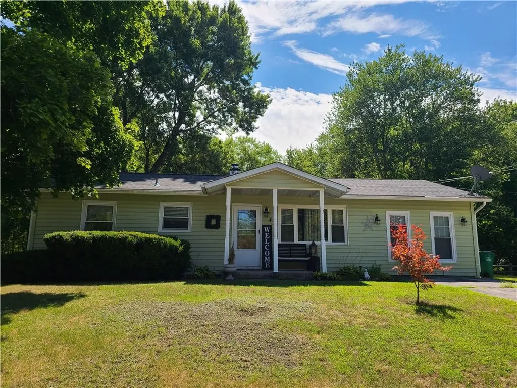 4 Sycamore Drive Hyde Park NY 12538